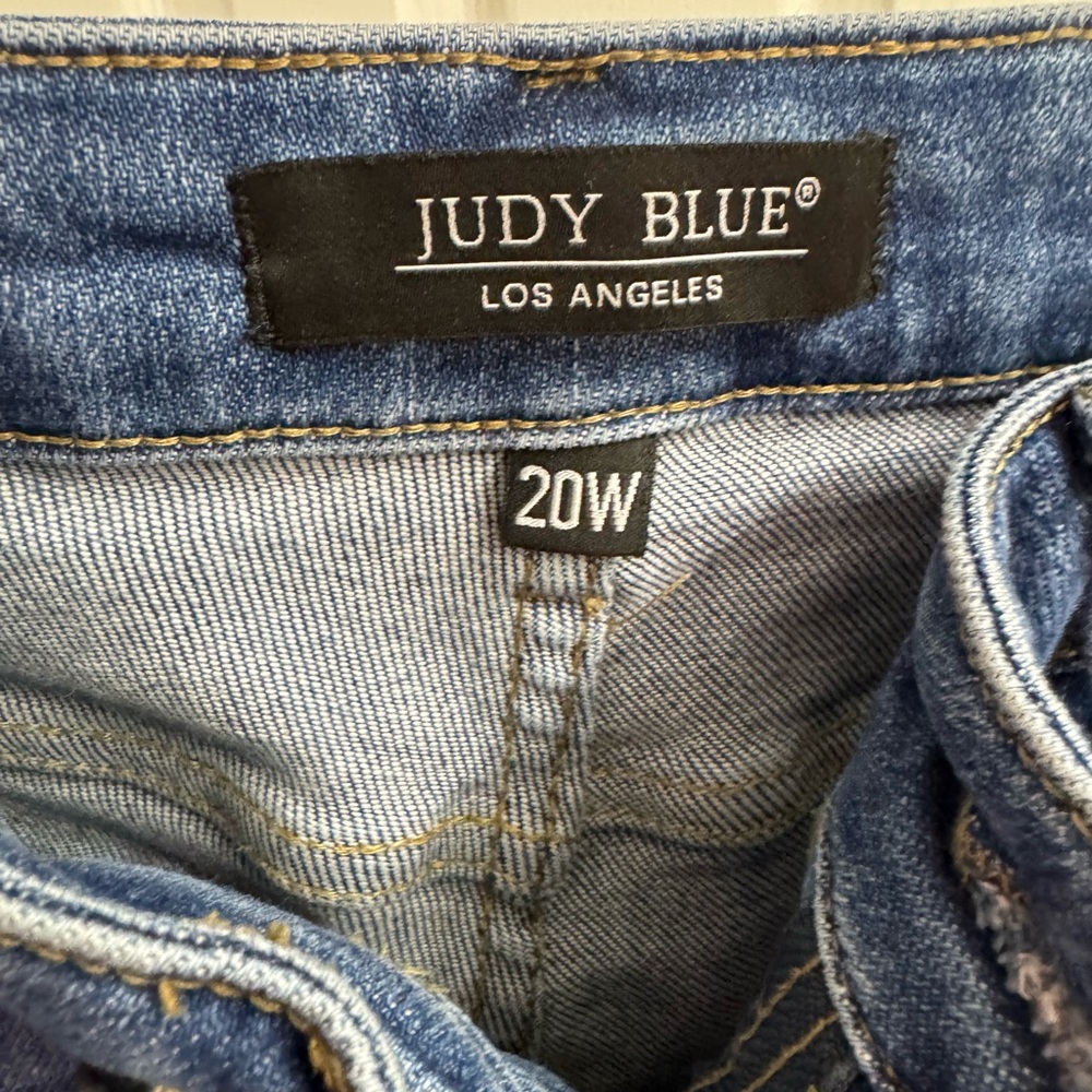 Stylish Blue Distressed Jeans - Judy Blue Howdy - Picture 6 of 6